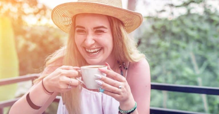 woman-smiling-coffee